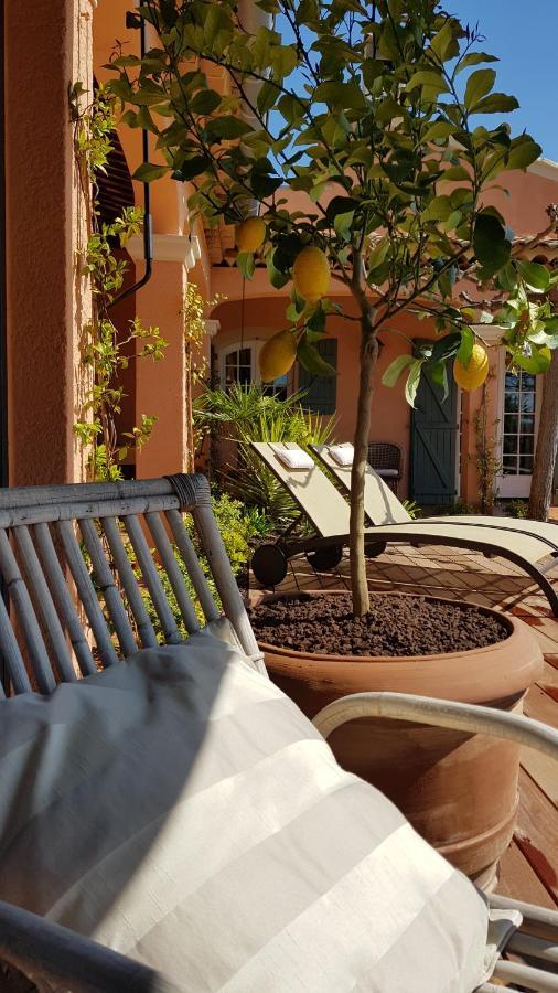 Pierres Blanches Bed & Breakfast Cotignac Dış mekan fotoğraf
